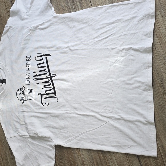 Thrifting Tshirt - Picture 2 of 3